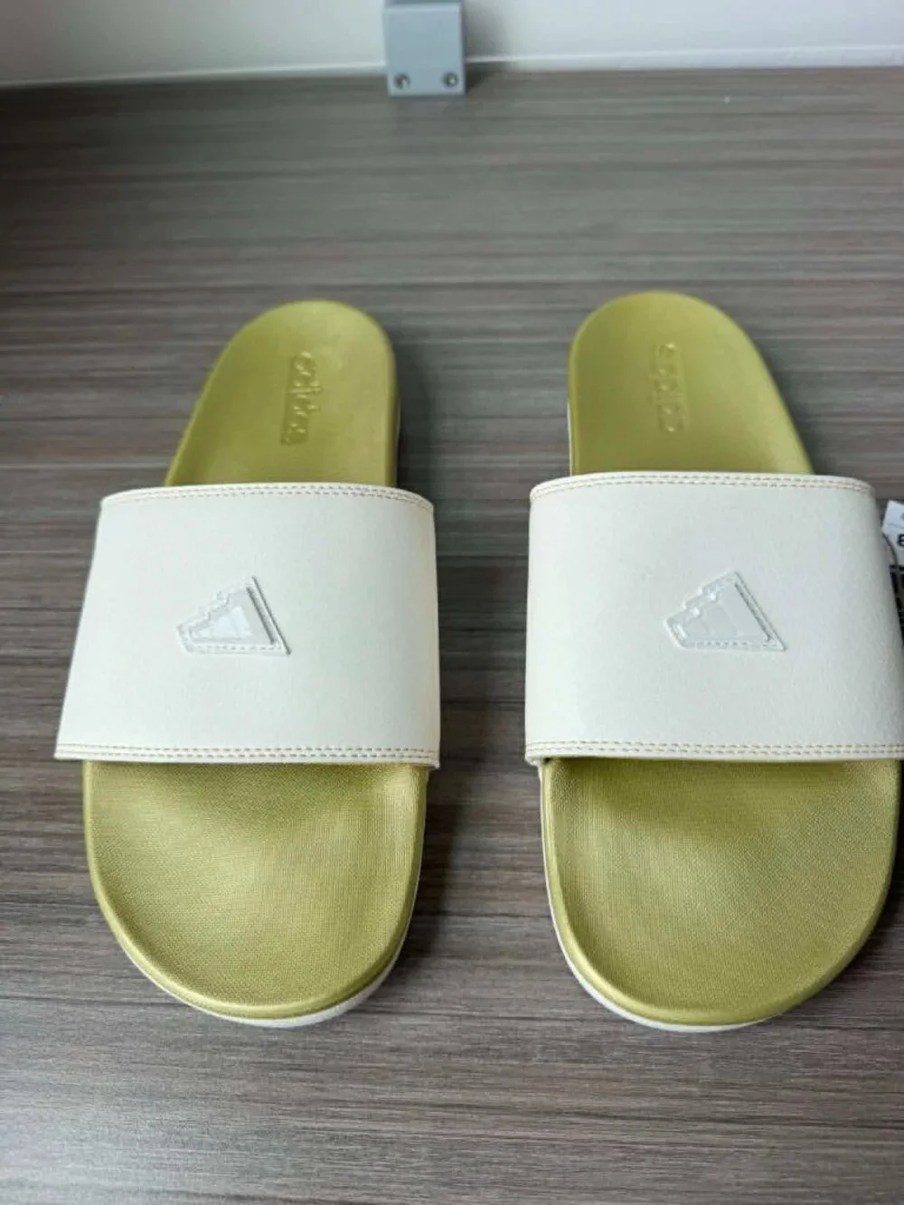 adidas adilette comfort